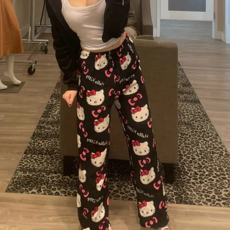 Sleepwear Hello Kitty – Pijama Suave y Chic en Rosa